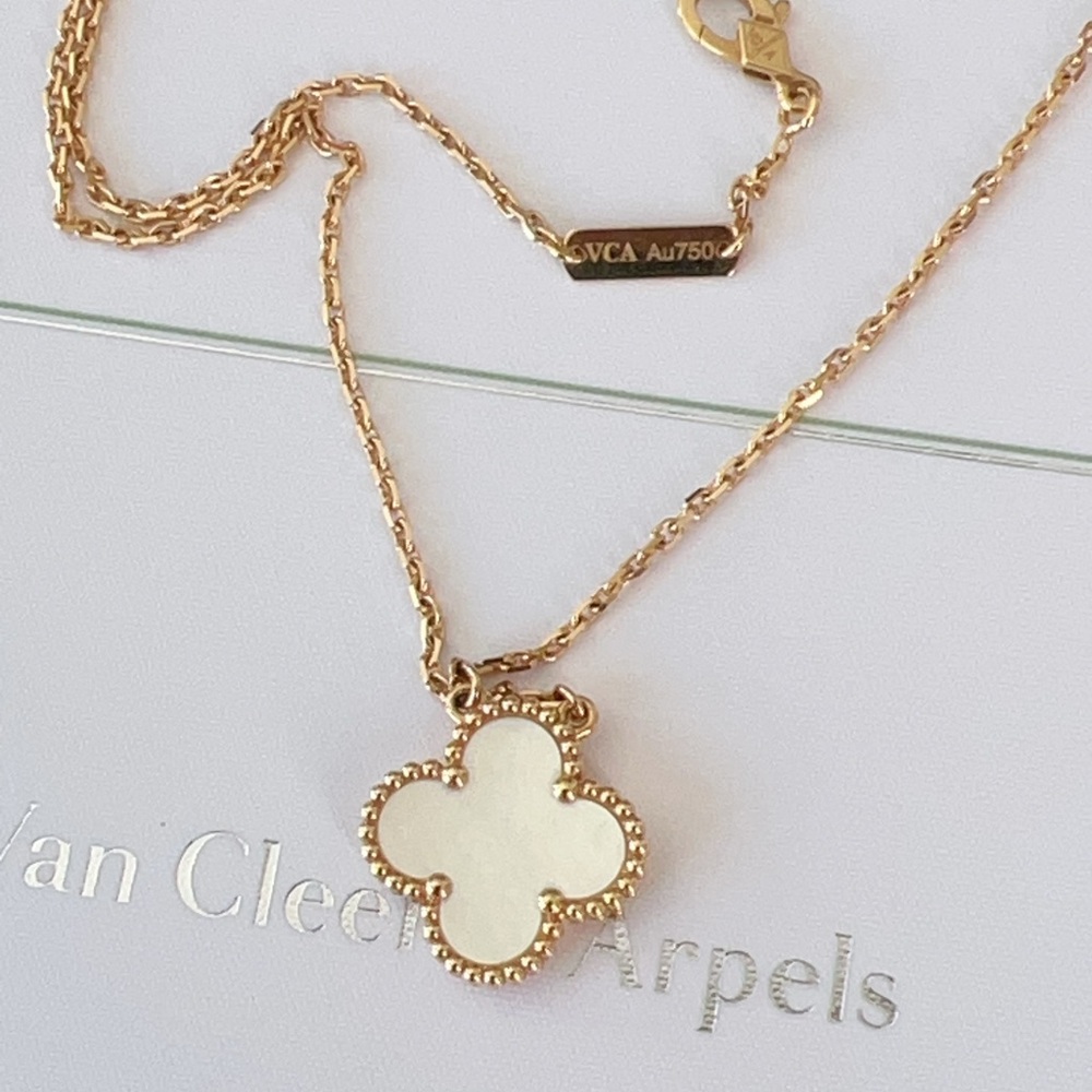Van Cleef & Arpels Mother of Pearl Vintage Alhambra Necklace White 2022